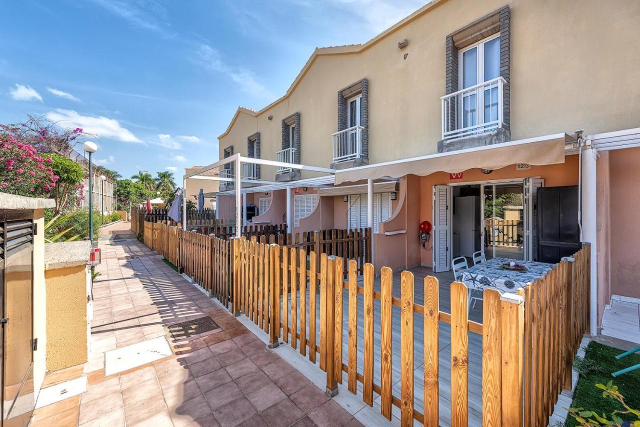 BUNGALOW en CAMPO INTERNACIONAL Maspalomas  Buitenkant foto